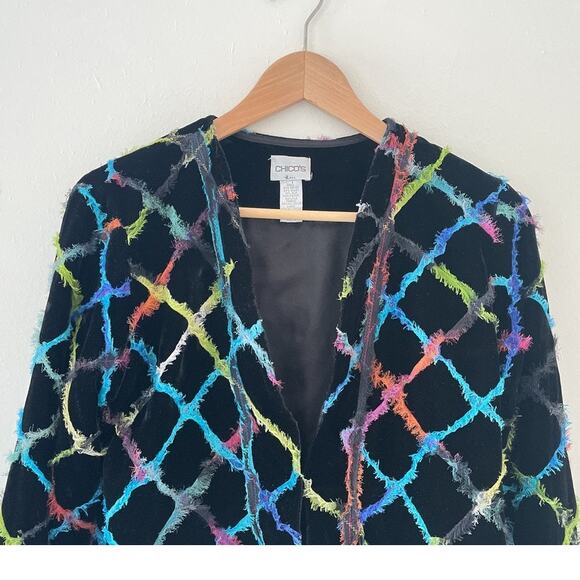CHICOS Colorful Textured Velvet Cropped Statement Art Jacket Sz Art Velour - Picture 3 of 9